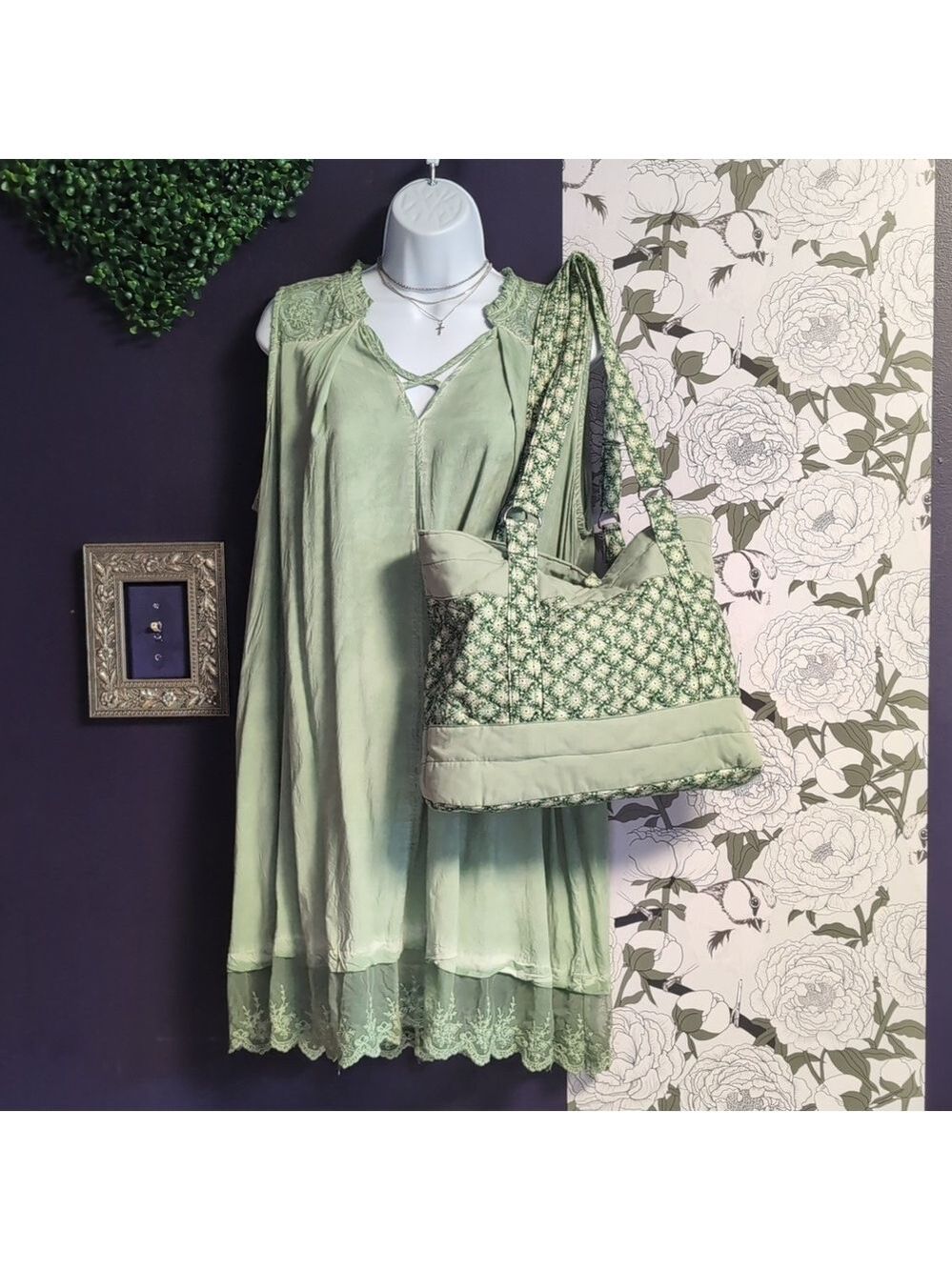 Green Lace Distressed swing dress By Umgee - Picture 2 of 7